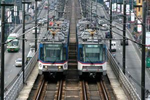 MRT-3 Offers Free Rides to People on Independence Day