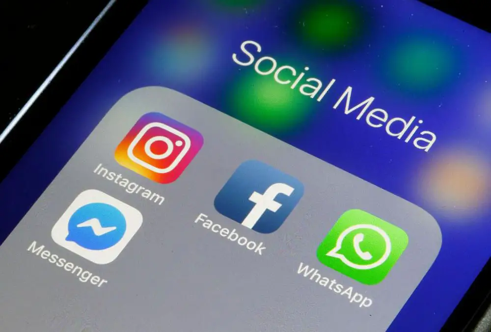 Facebook banks its apps in Huawei Smartphones